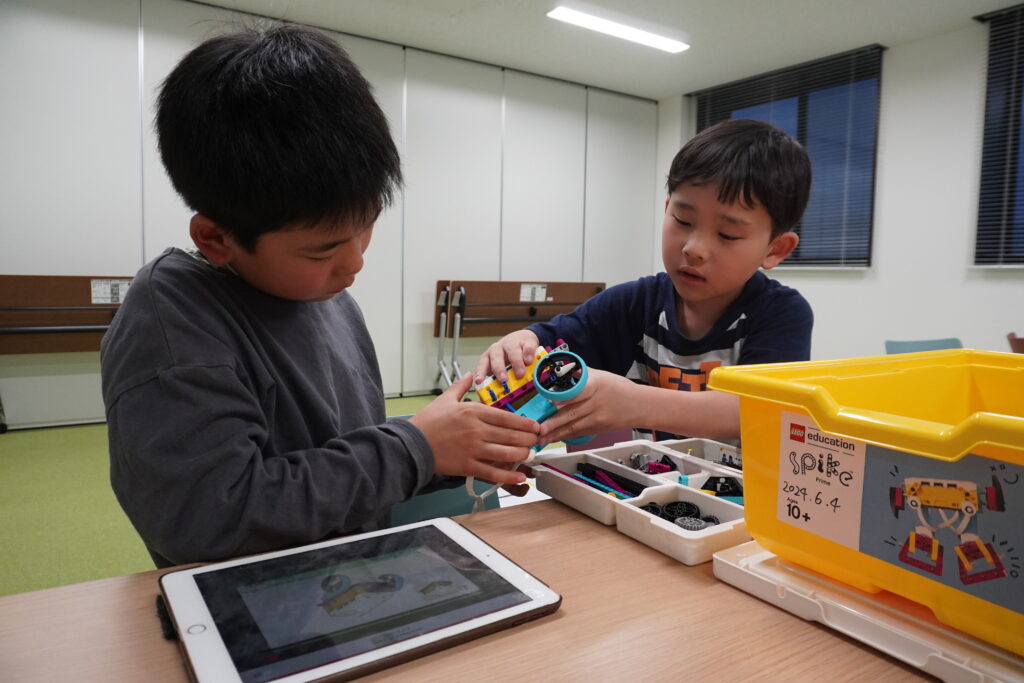 ロボ団南魚沼校_ロボット作成の風景_beginner